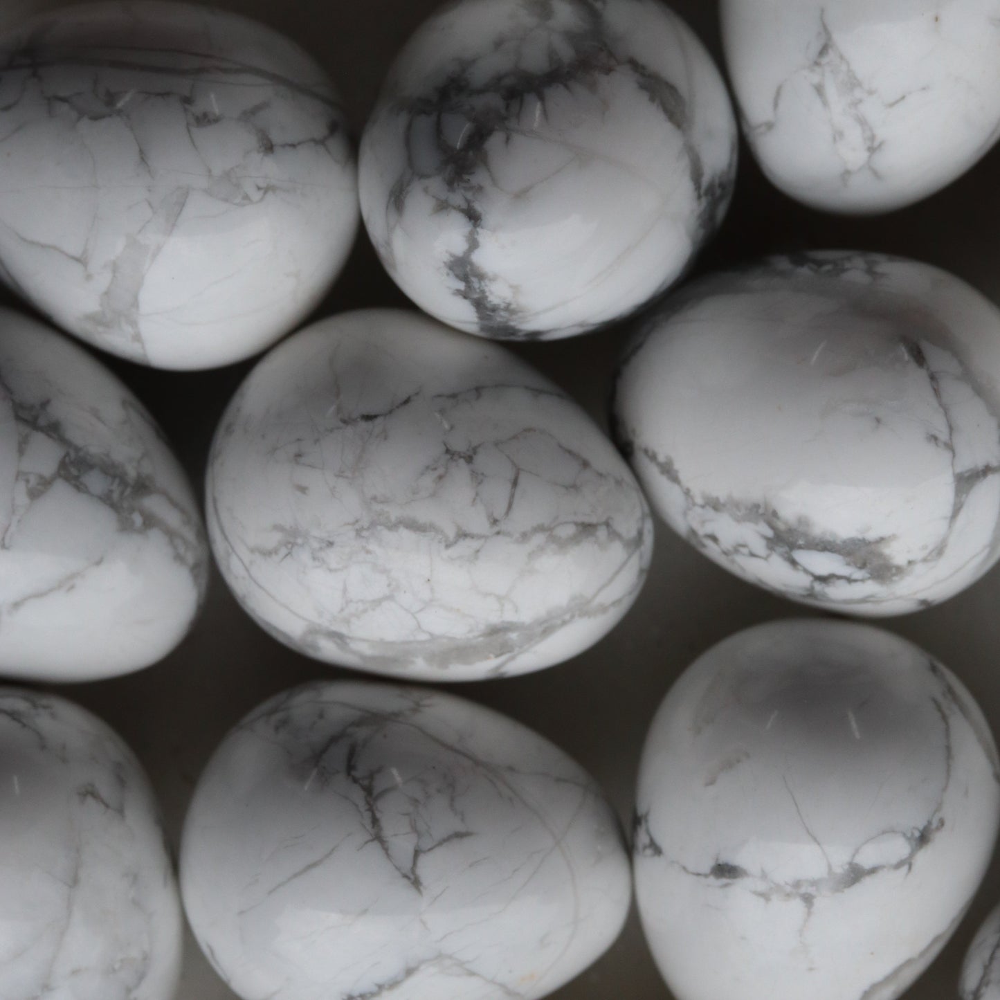 Howlite Mini Egg