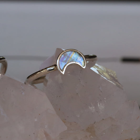moonstone, moonstone ring, moonstone jewellery, crystal jewellery, crystals, crystals near me, high quality crystals, crystals auckland, crystals nz, best crystal shop, crystal shop, crystal shop nz, crystal shop auckland
