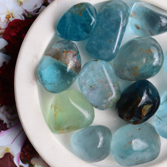hird eye  protection  pisces  capricorn  balancing  anxiety  all chakras  BLUE CRYSTALS  blue  blue cyrstals  blue fluorite  rainbow fluorite  fluorite palm  FLUORITE  CRYSTAL HEARTS  auckland crystals  crystals  crystals auckland  crystals nz  cheap crystals
