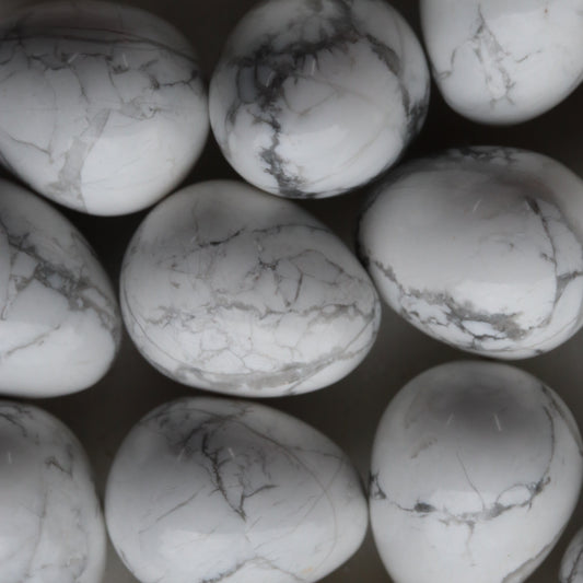 Howlite Mini Egg